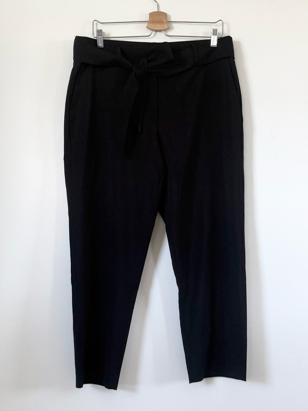 DKNY Black Tailored Dress Pants Trousers with Tie Belt— Size 12 - Minimalist